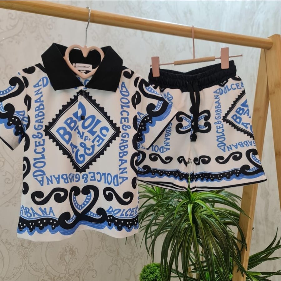 A distinguished children's set of two pieces