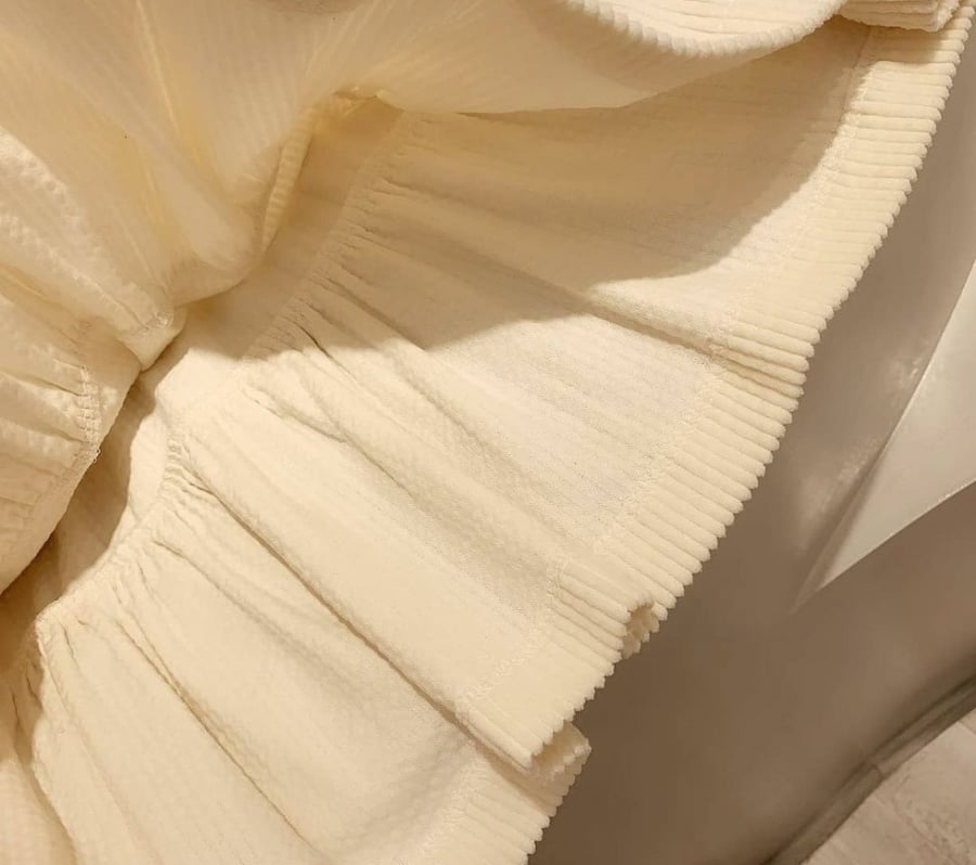Luxurious and elegant dress (color: same as the picture)
