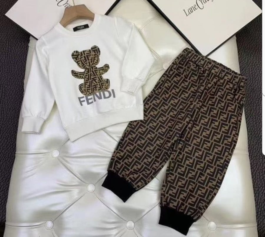 A two-piece set