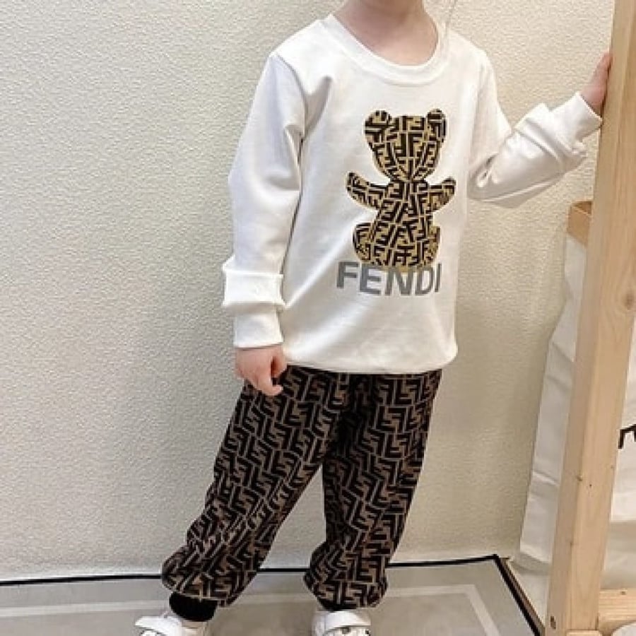 A two-piece set