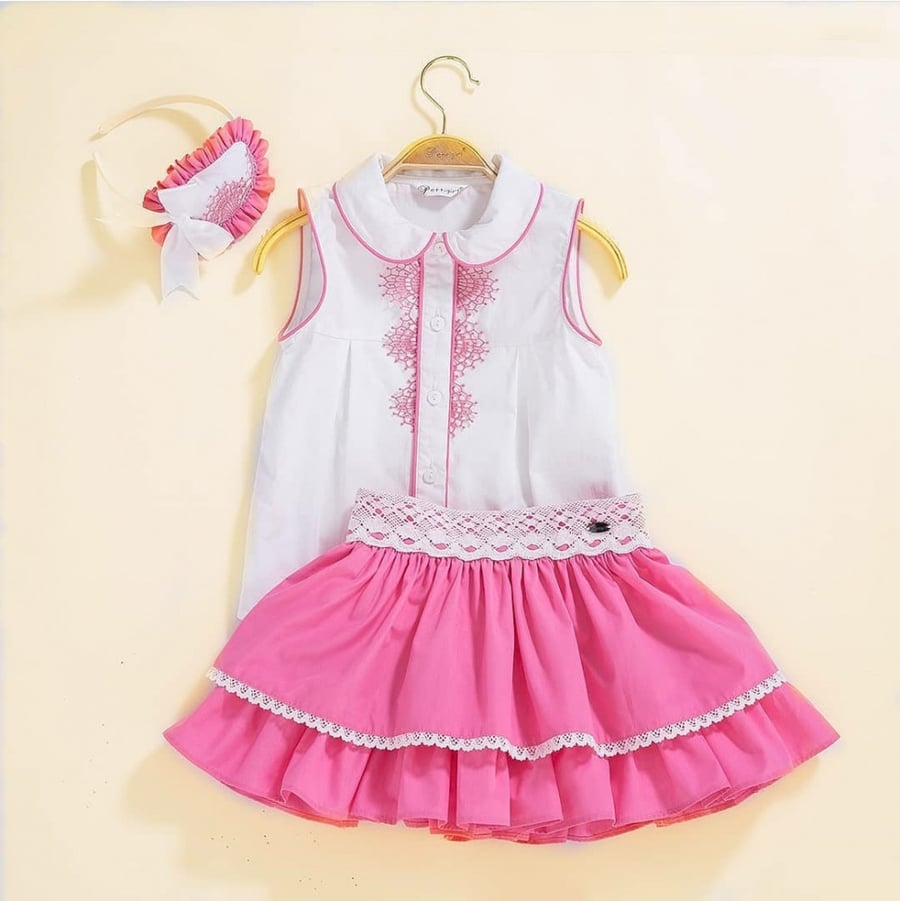 Elegant dress with hair accessory