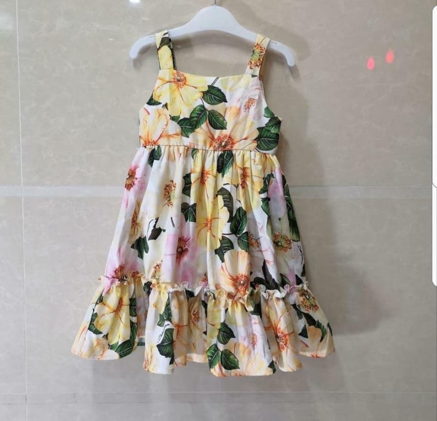 An elegant floral print dress
