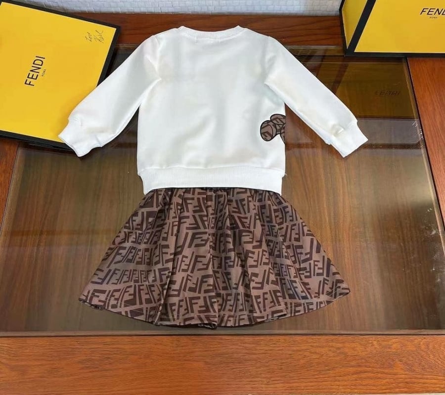 Girls' dress beautiful color brown