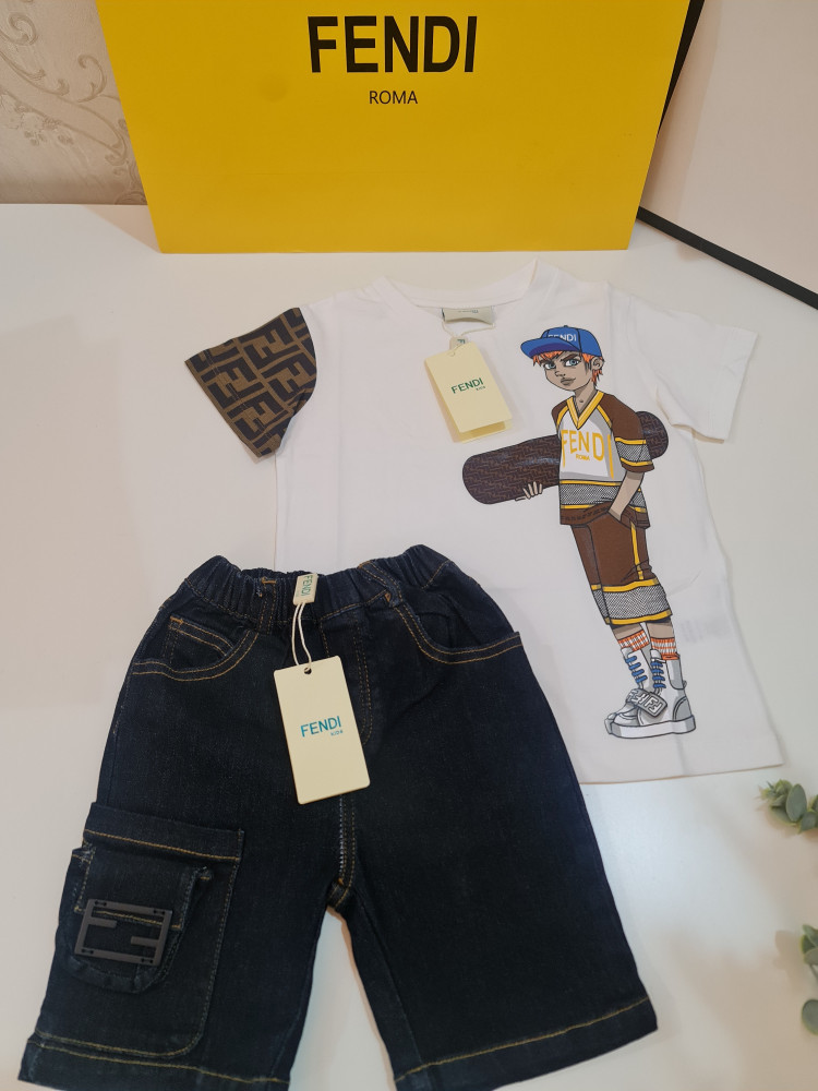 Elegant and luxurious children's set