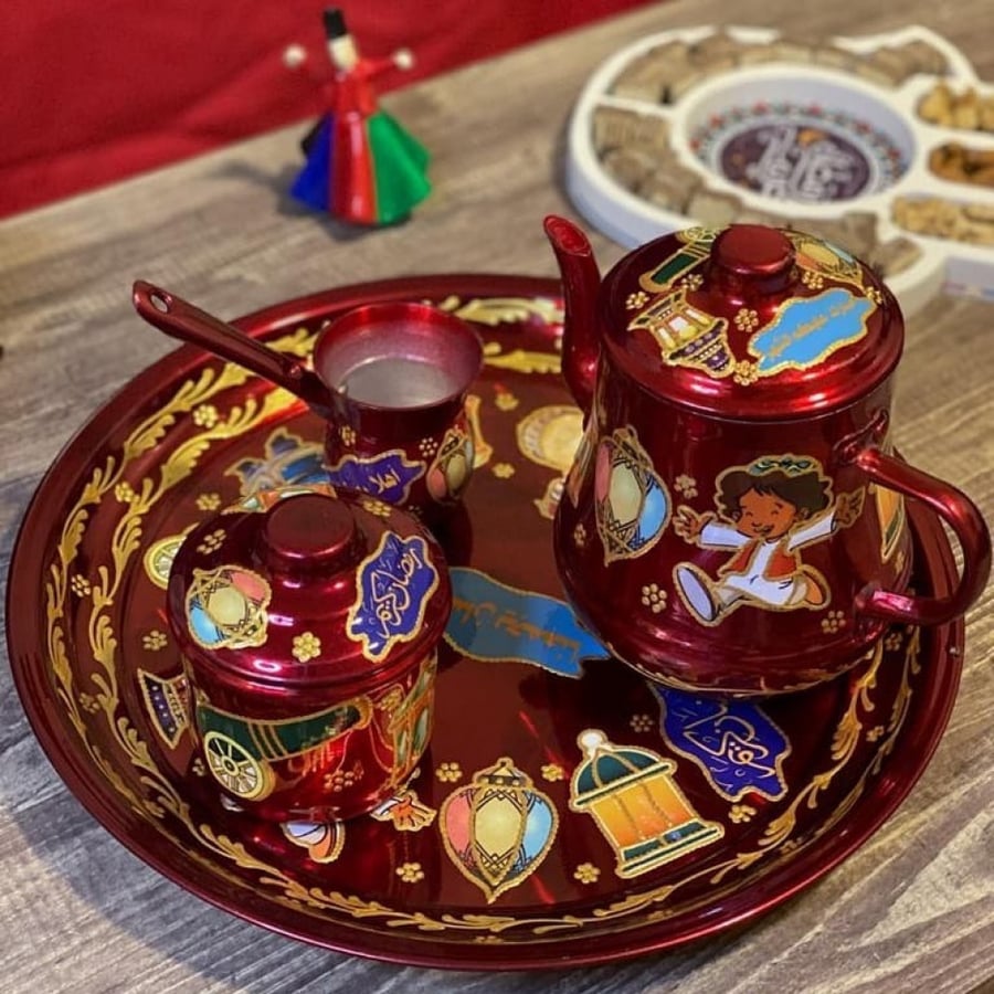 طقم شاي و قهوة عنابي