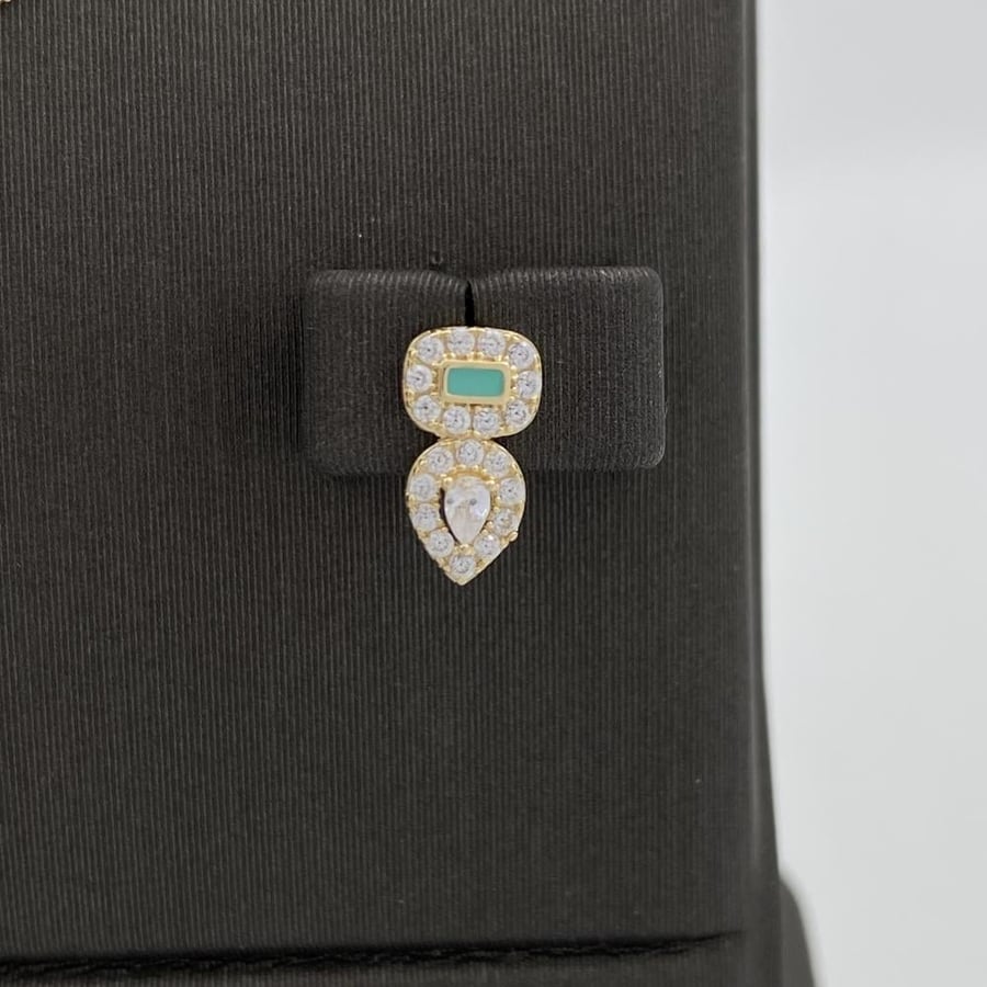 Half a set of children's gold jewelry, 18 karat, weighing 3.38 grams