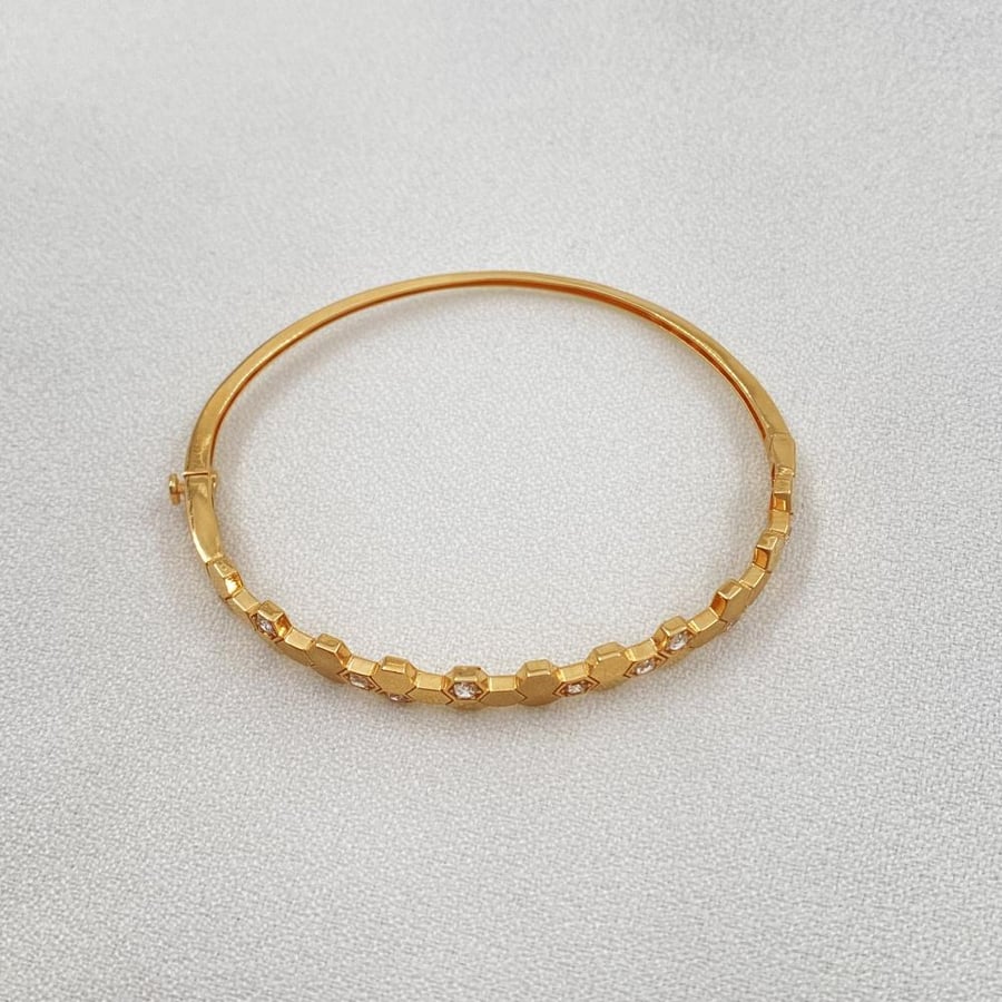 Children's bracelet, 18 karat gold, weight 6.72 grams