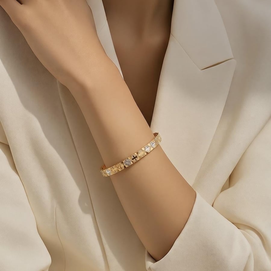غويشه ذهب عيار 21 الوزن 6.70 جرام
