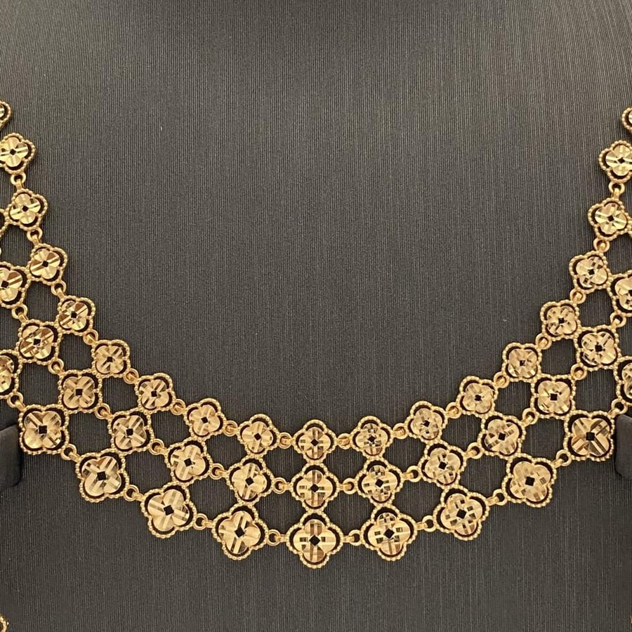 طقم ذهب عيار 21 الوزن 32.98 جرام