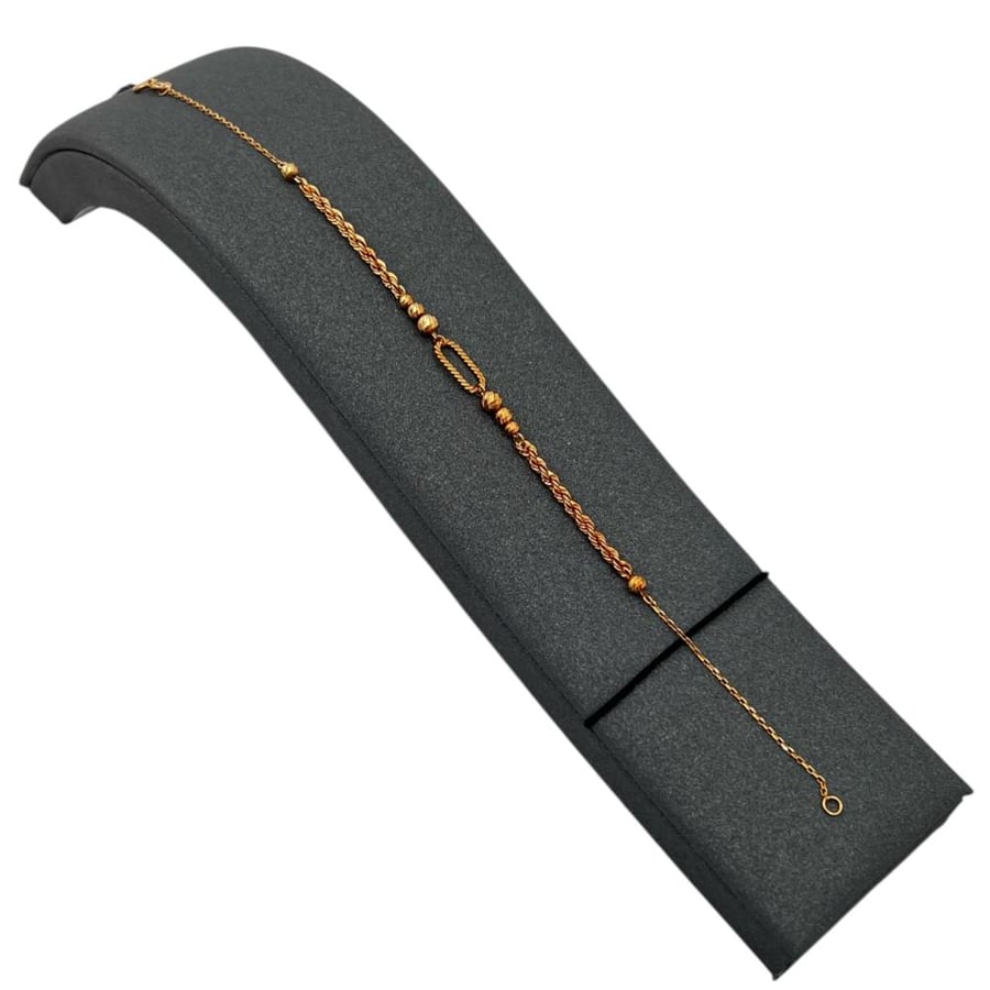 18-karat gold bracelet, weight 1.39 grams