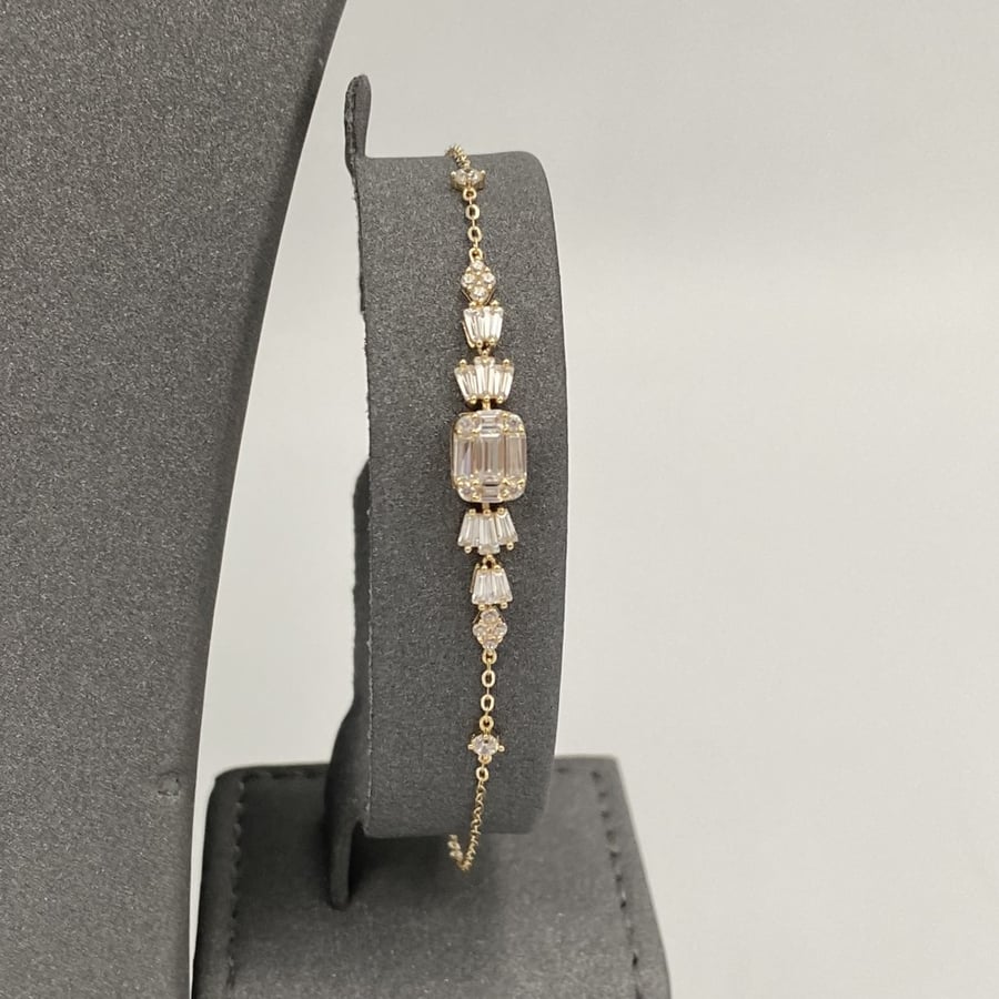 18k gold set, weight 7.7 grams