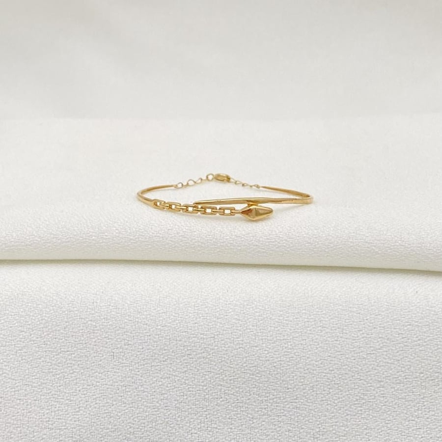 18 karat gold children's bracelet, weight 1.40 grams