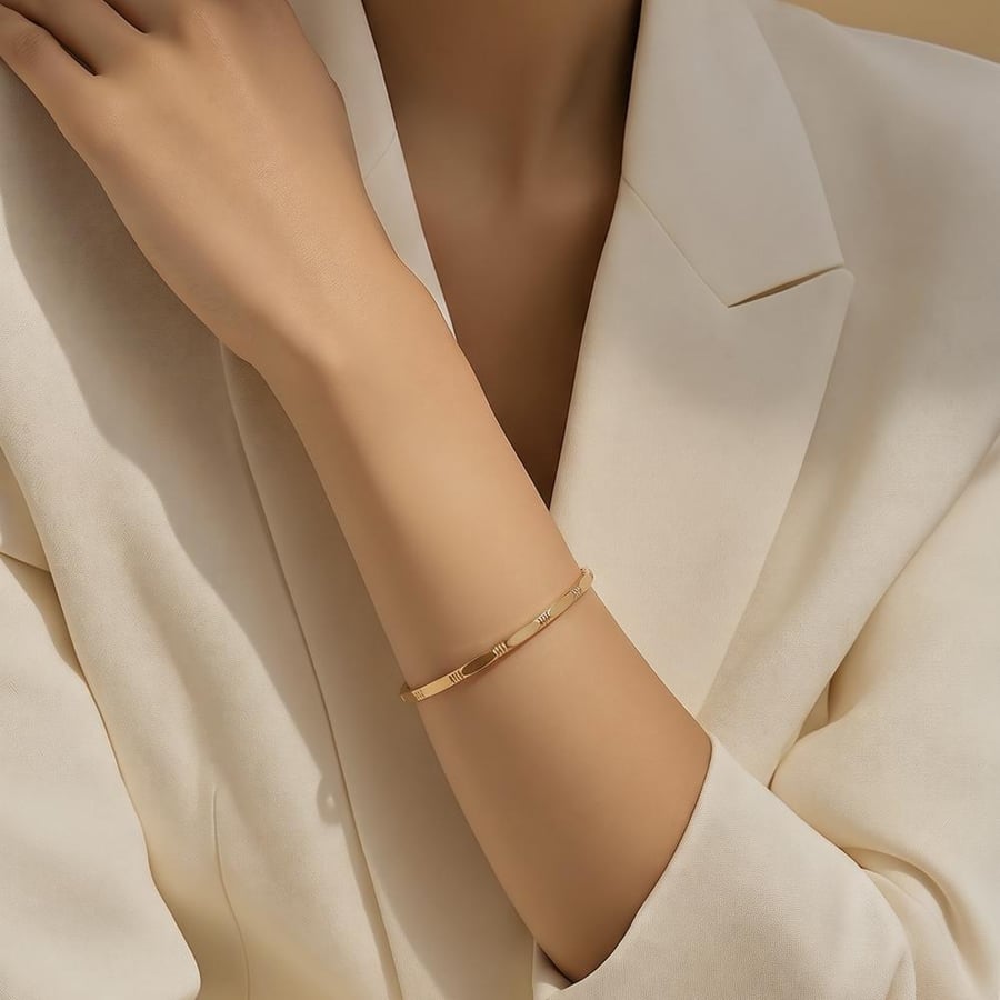 غويشه ذهب عيار 21 الوزن 9.56 جرام