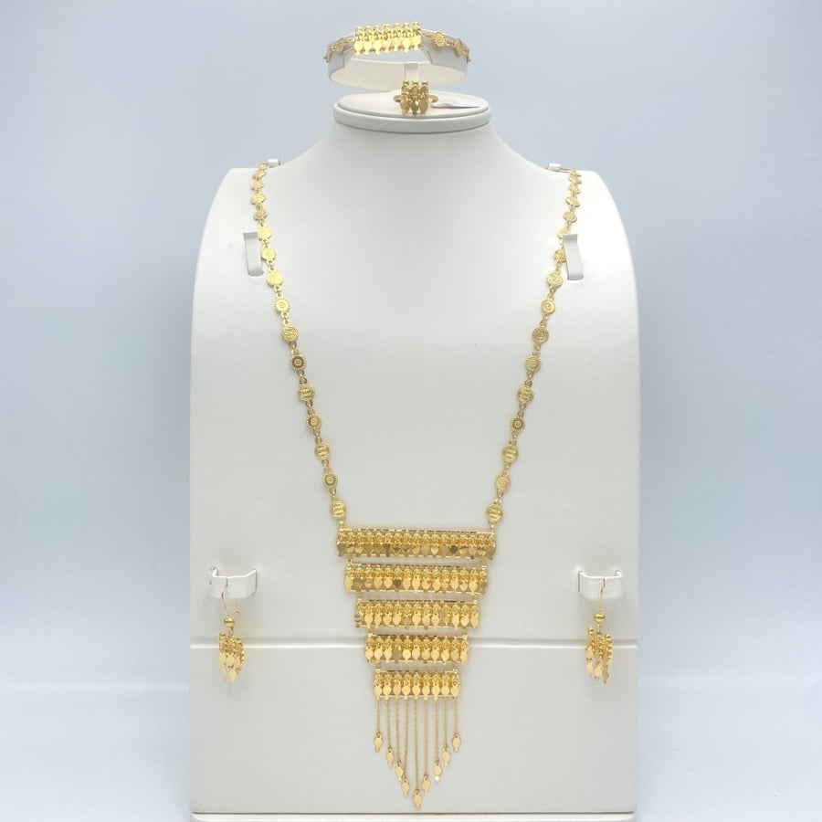Royal gold set, 21 carat, weight 25.8 grams