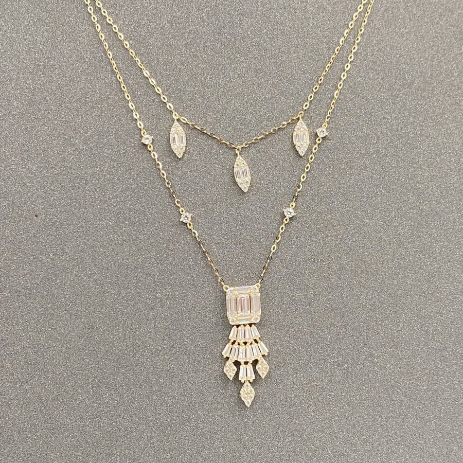 18k gold set, weight 7.7 grams
