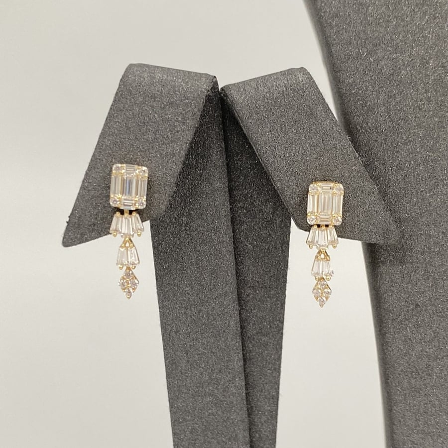 18k gold set, weight 7.7 grams