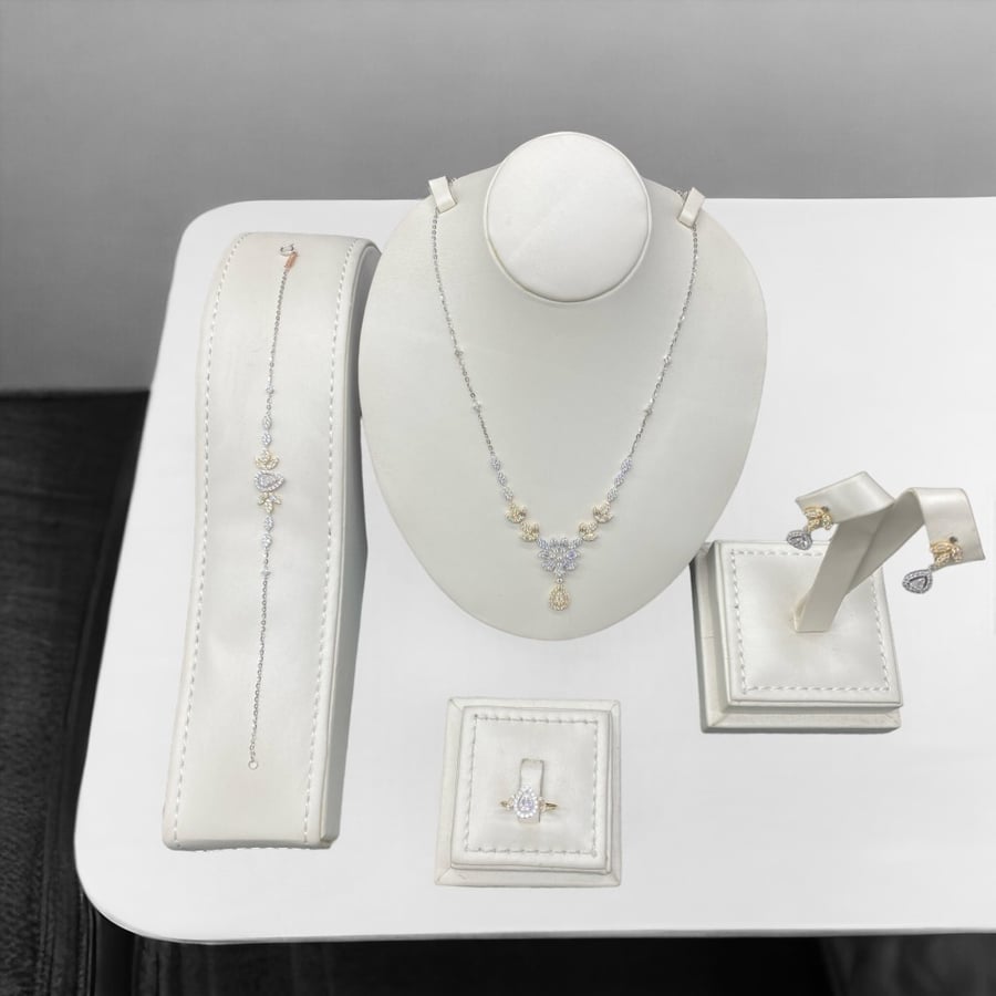 18k gold set, weight 9.54 grams