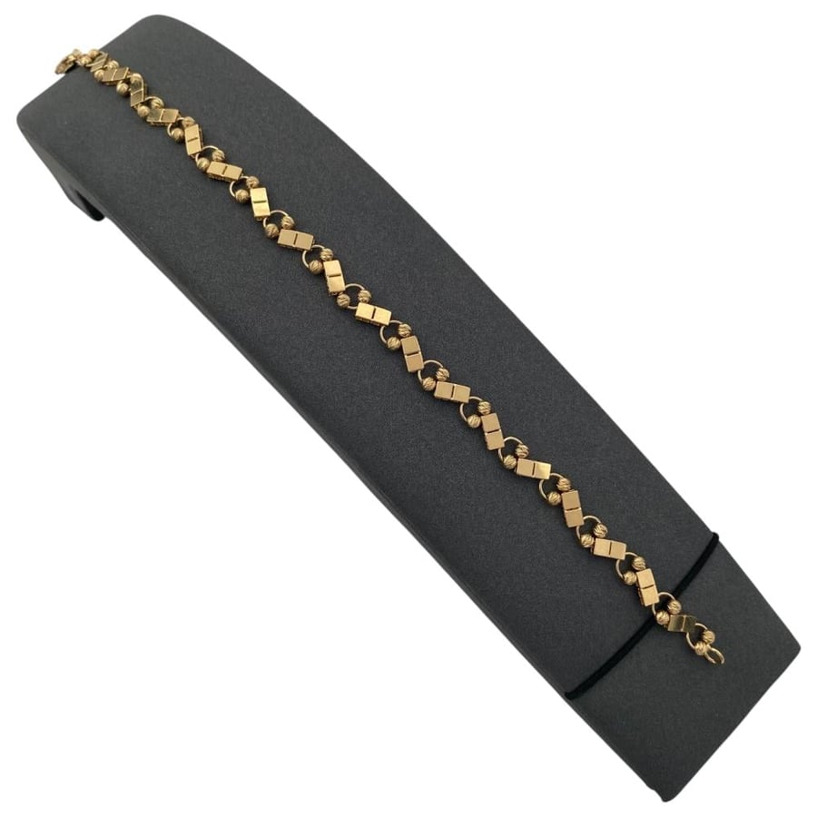 18 karat gold bracelet, weight 6.22 grams