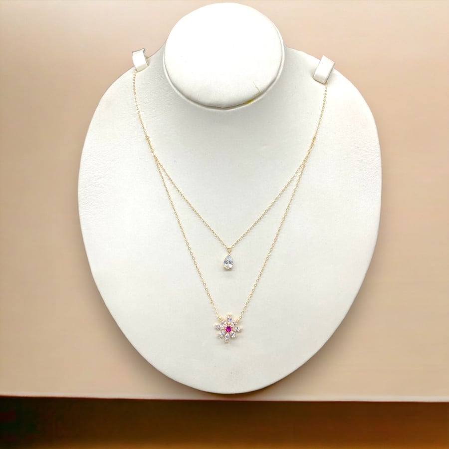 18k gold necklace, weight 1.15 grams