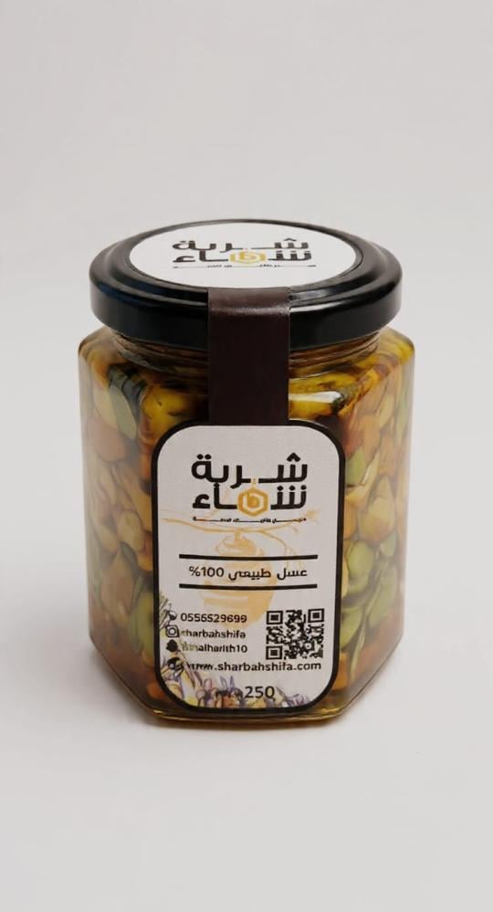 عسل بالمكسرات