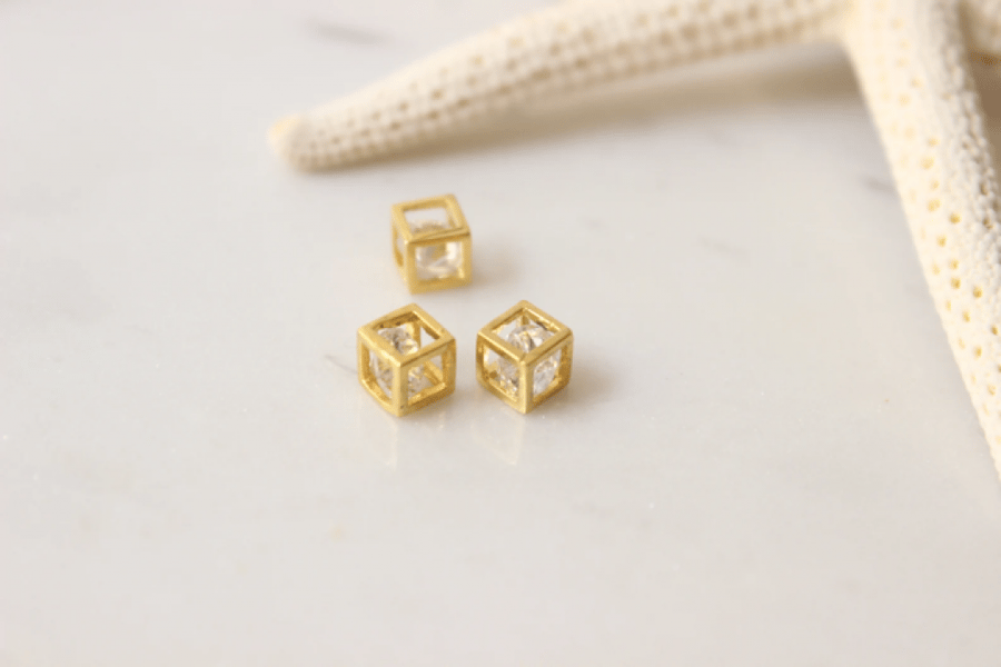 5mm Gold Plated Cube Beads