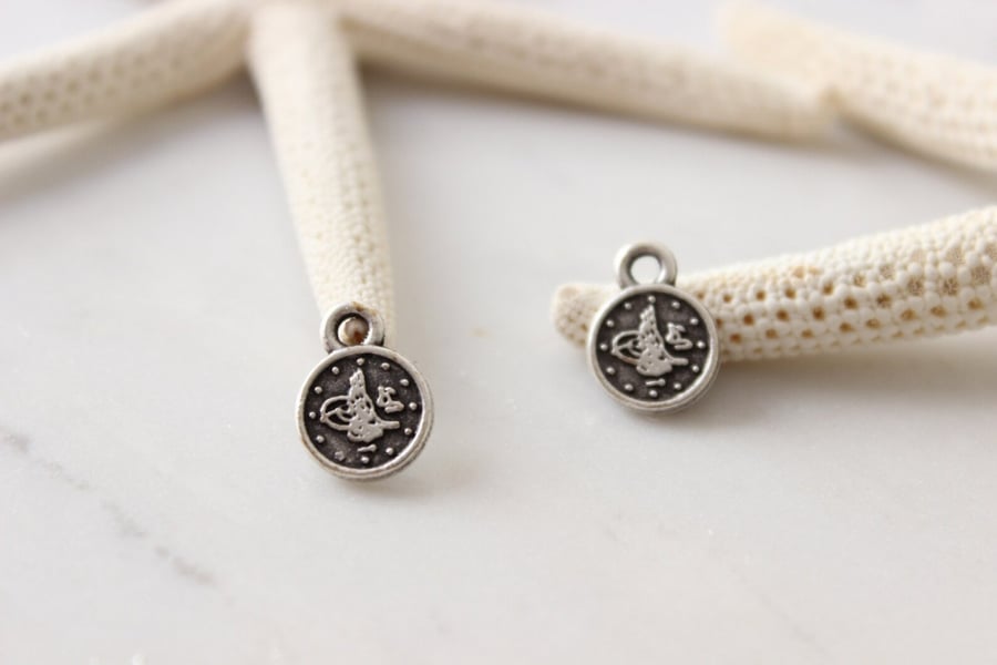 8mm Antique Silver Plated Disc , 5 Pc Signature Charms