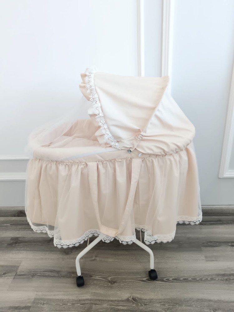 سرير حديد للاسقبال (بيج) اطراف دانتيل