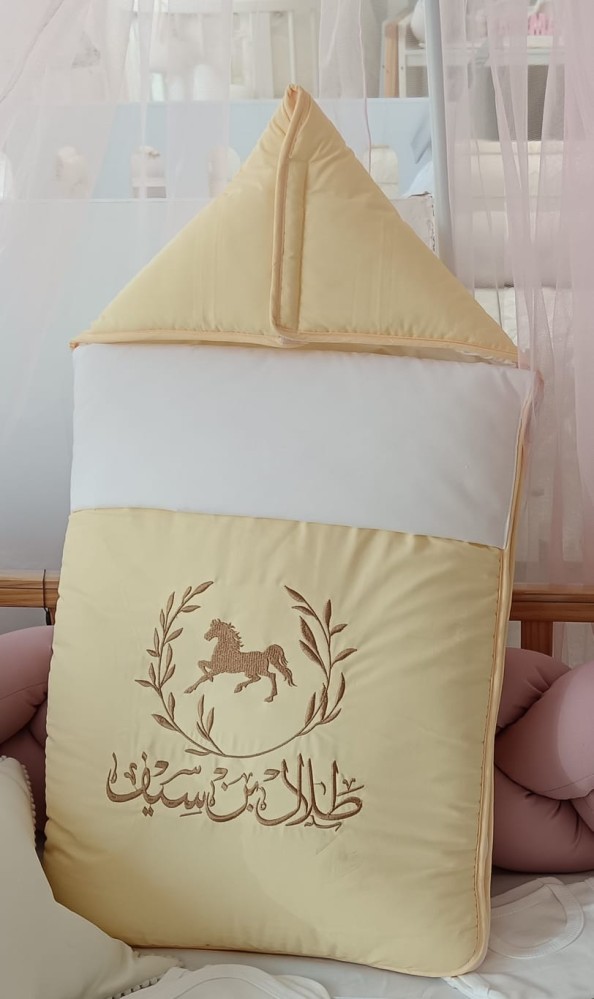 مدس مع التطريز