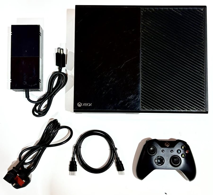 اكس بوكس ون مستعمل ٥٠٠ قيقه (XBOX)