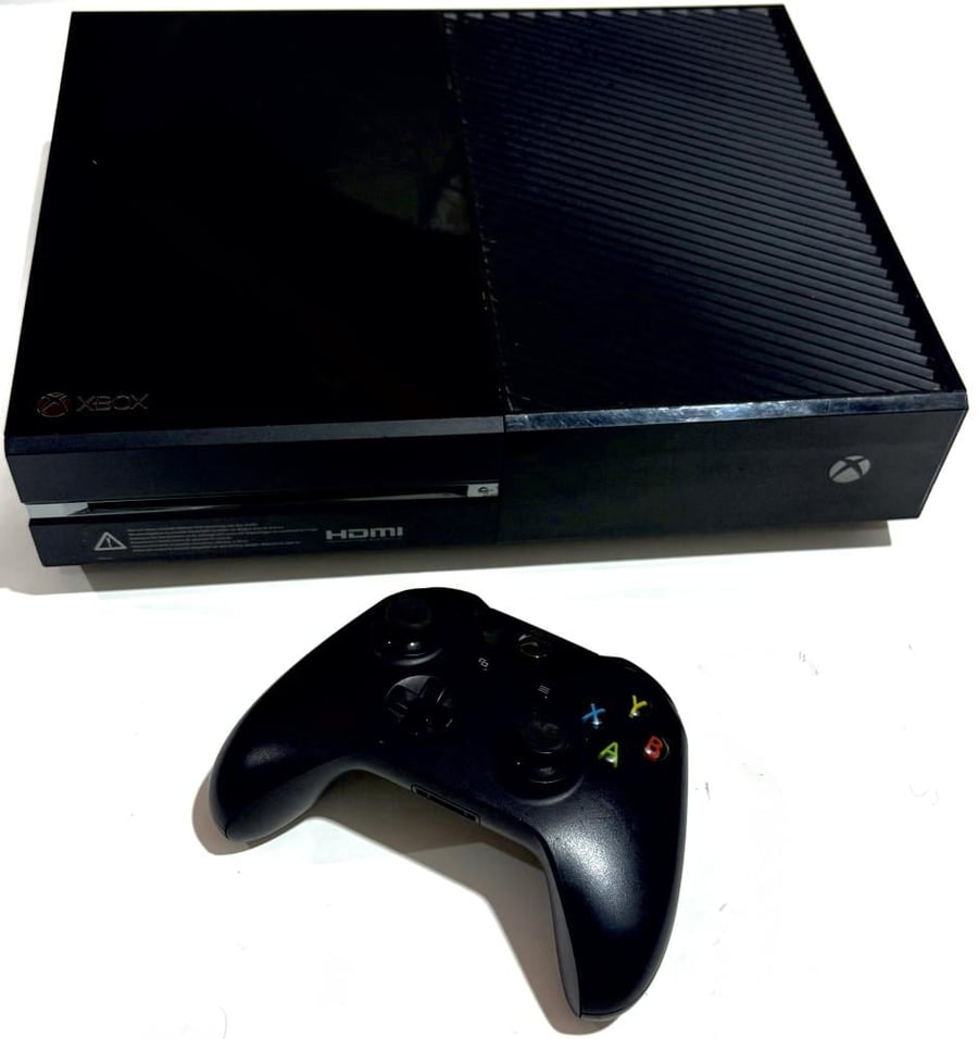 اكس بوكس ون مستعمل ٥٠٠ قيقه (XBOX)