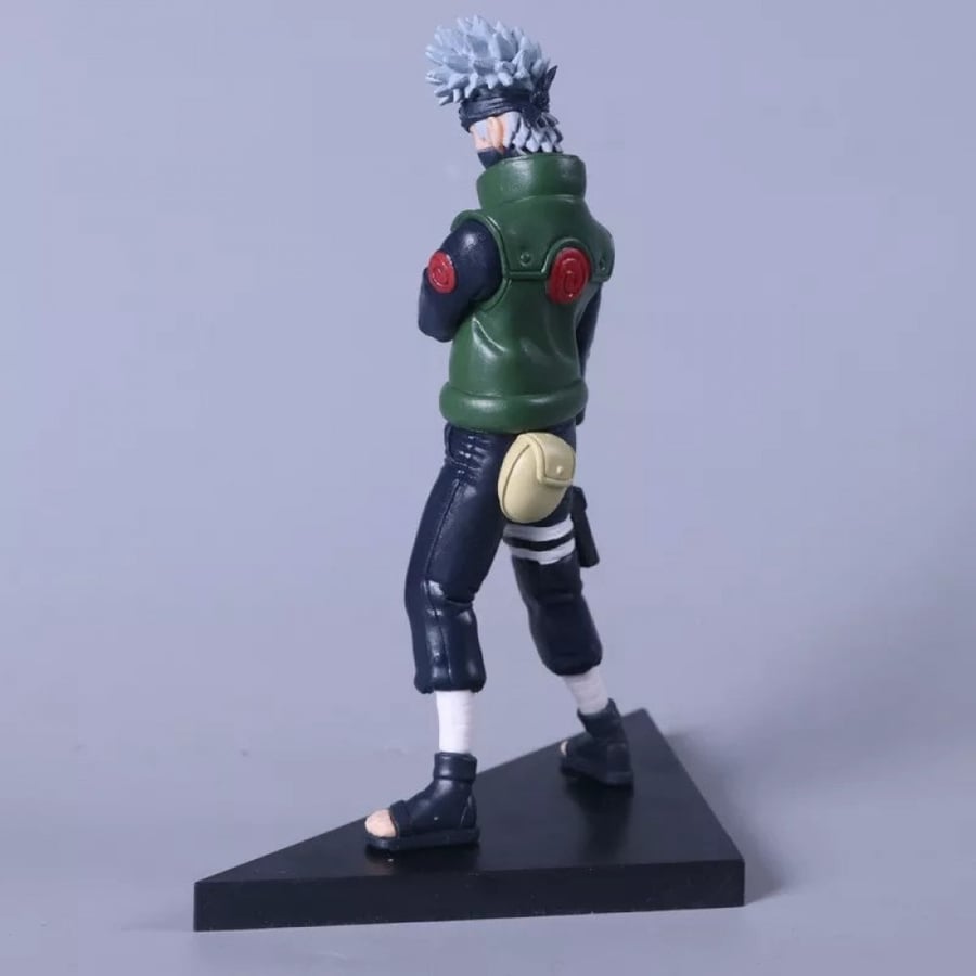 Kakashi figure size 16 cm