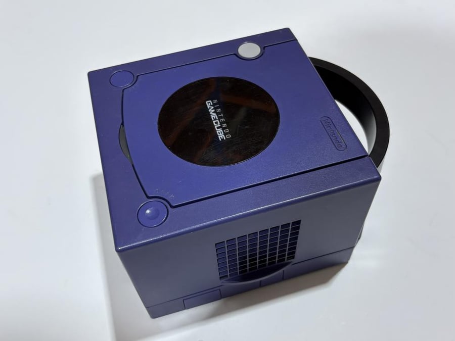 جهاز قيم كيوب بالكرتون (لون بنفسجي) (Game Cube)