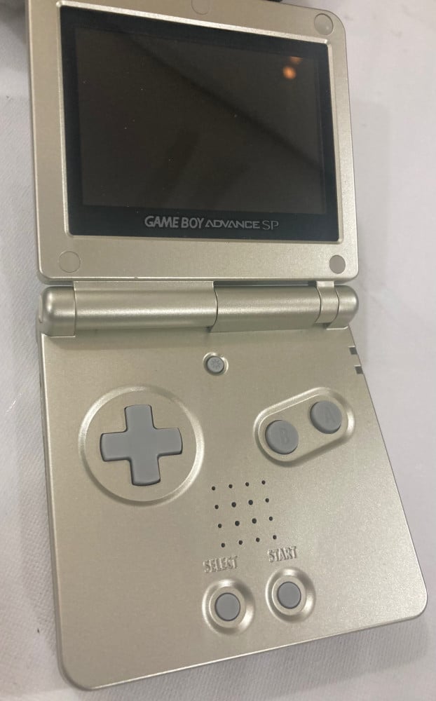 Gameboy Advance SP مستعمل