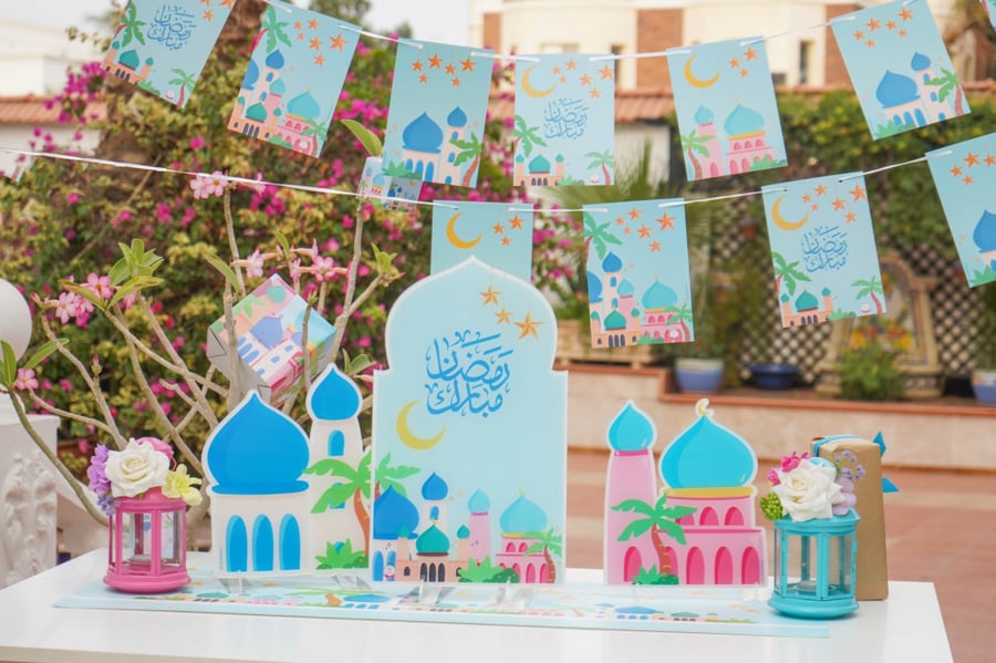 حبل زينة مكون من 12 شرائح