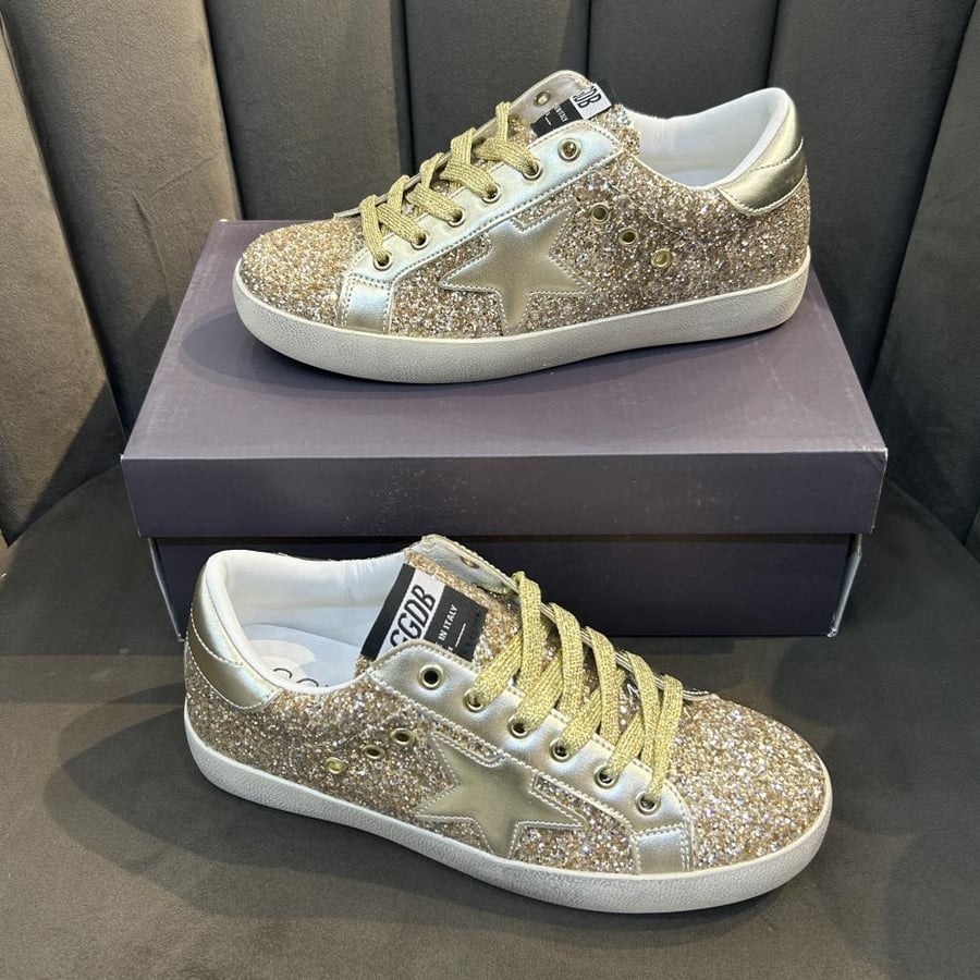 شوز Golden goose