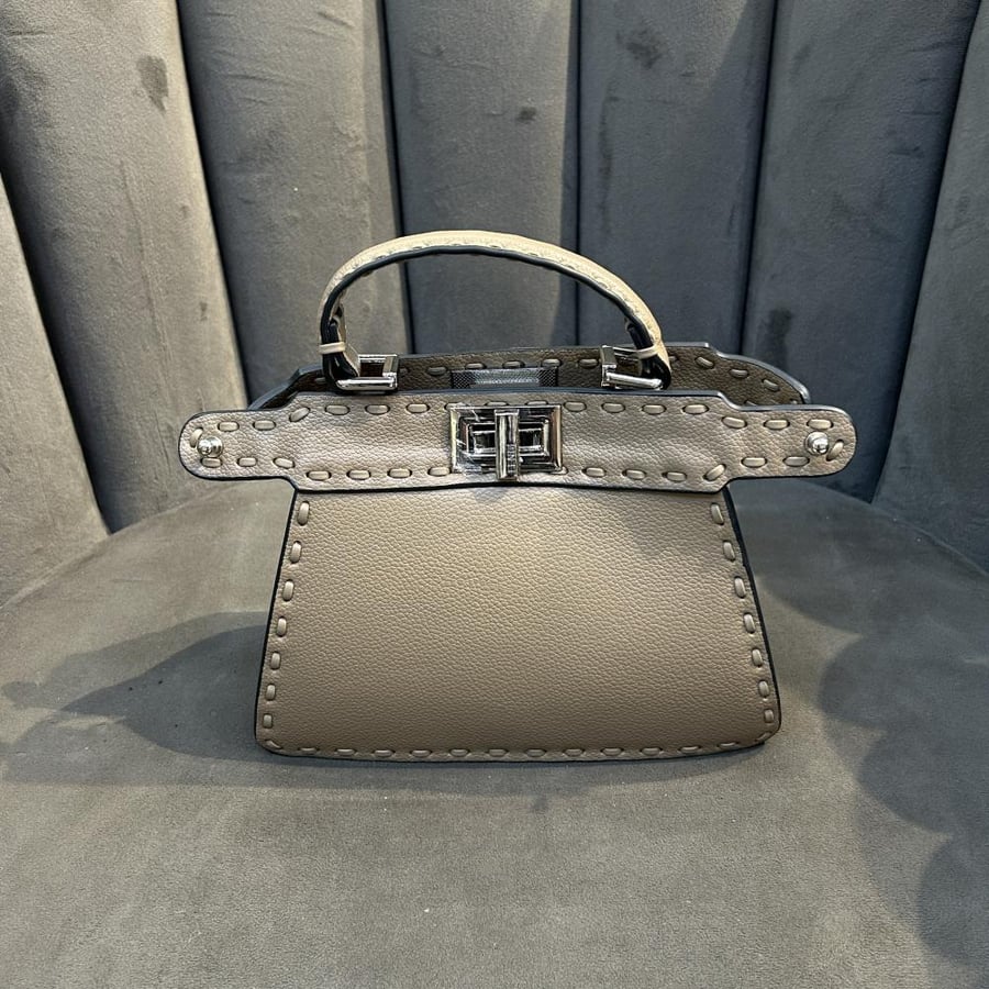 شنطة فيندي
