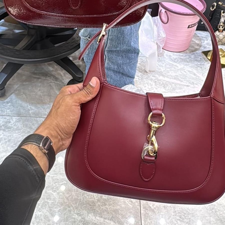 شنطة جوتشي مقاس 28
