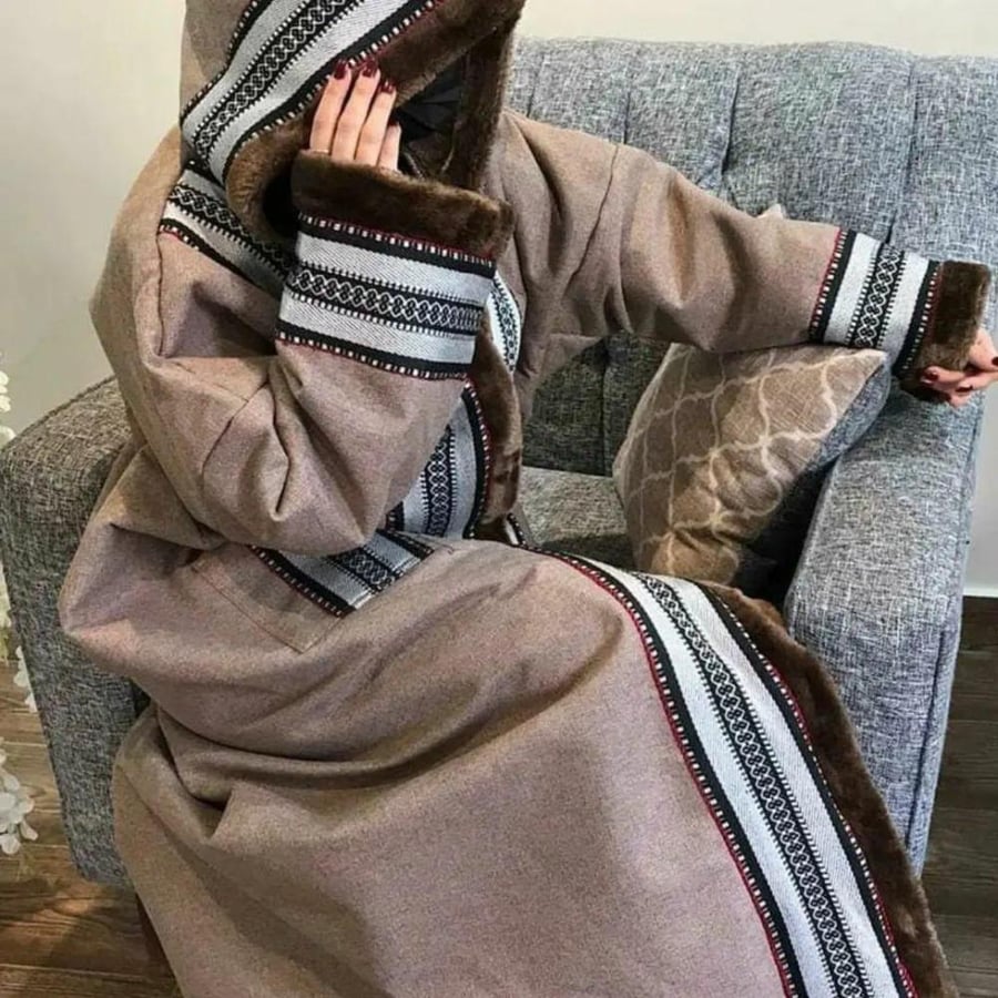 فروة نسائية جوخ مع سدو