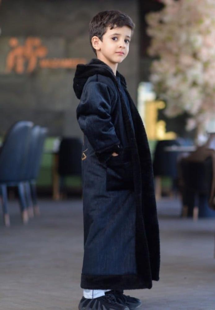 فروه شتوية أسود سادة