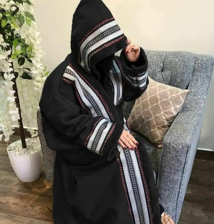 فروة نسائية جوخ مع سدو