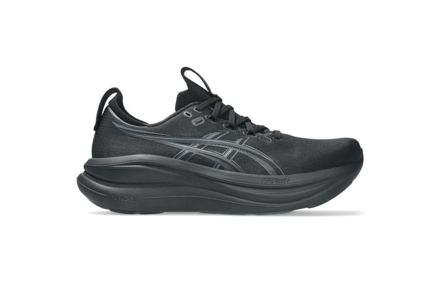 حذاء الجري ASICS GEL-NIMBUS 28 باللون الأسود بالكامل.