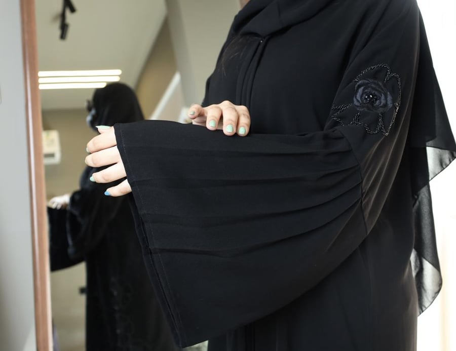 عباية الورود