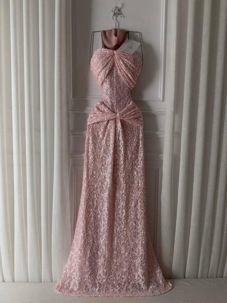 Safiya's dress