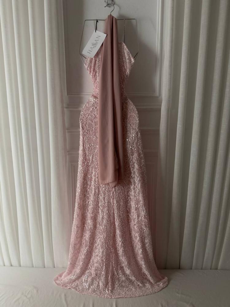 Safiya's dress