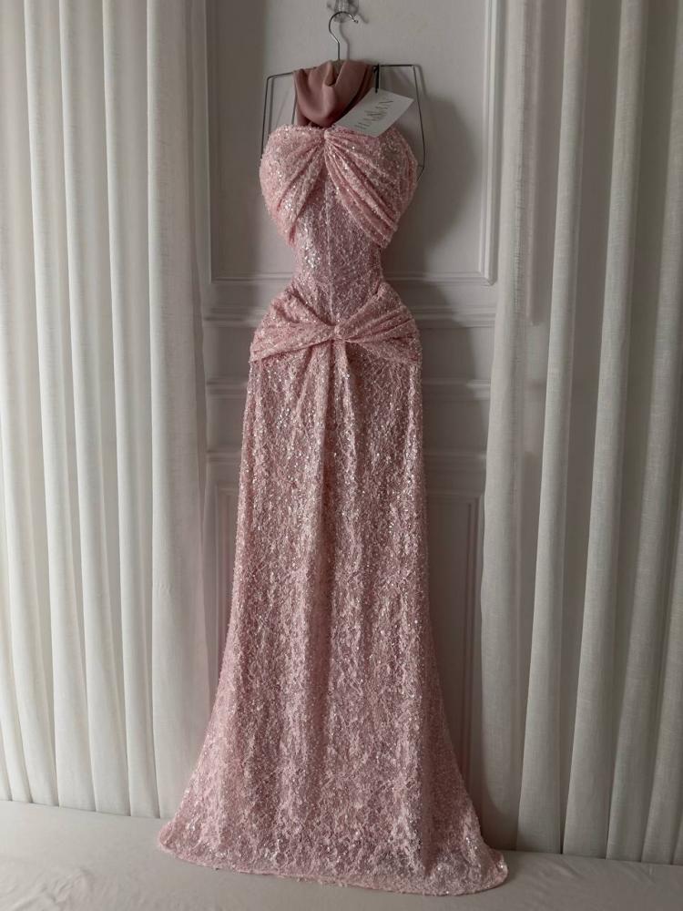 Safiya's dress