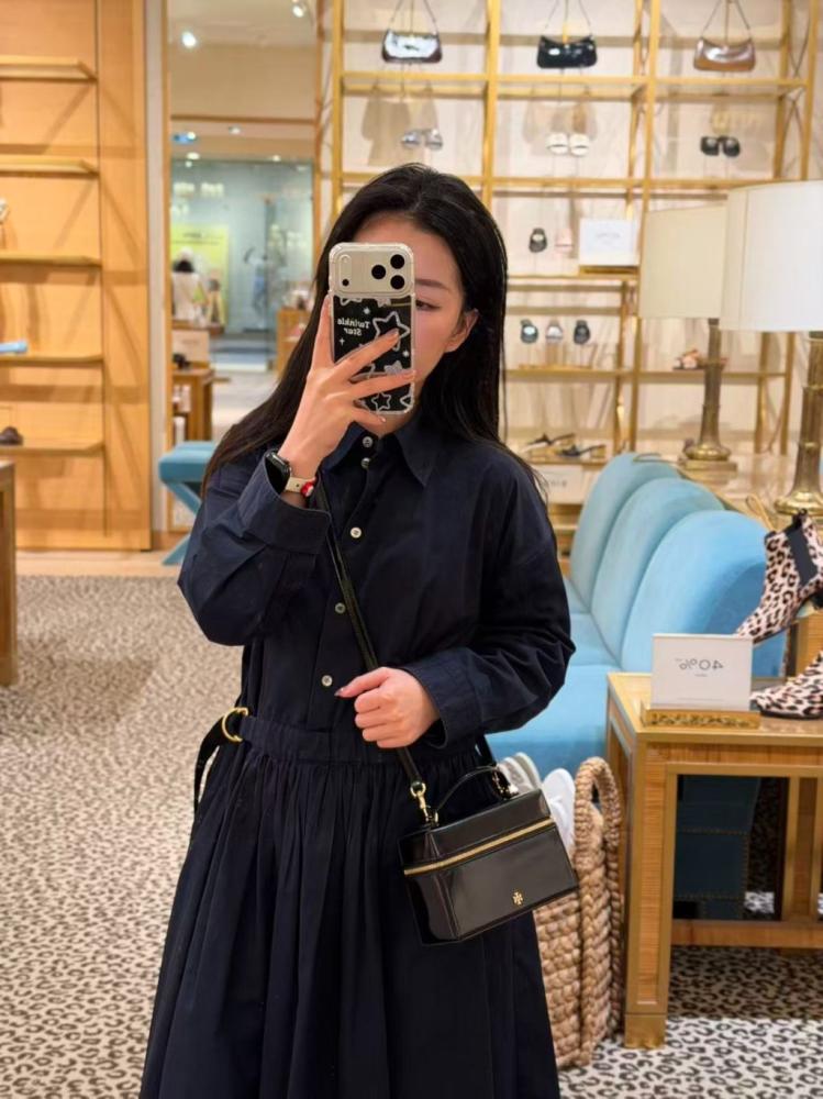 Tory burch emerson vanity