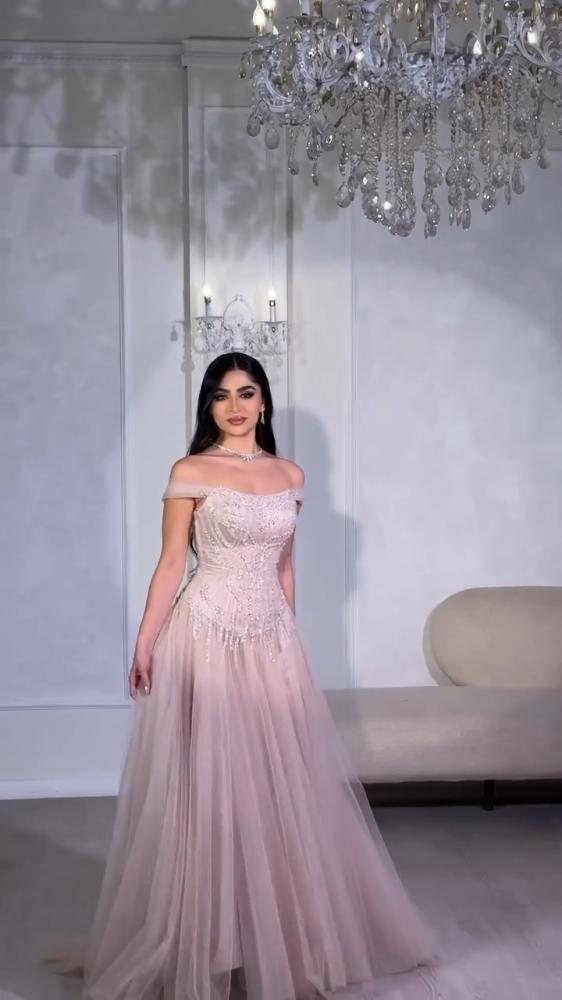 فستان  رنا
