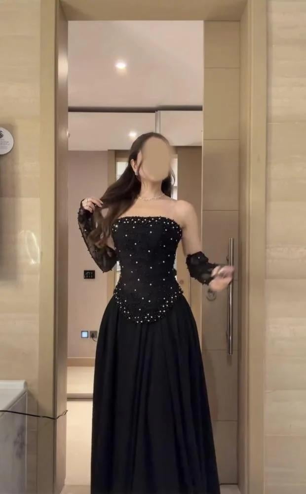 فستان اسود ب كمام