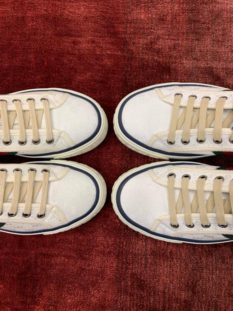 Gucci Tennis Sneakers GCSW124