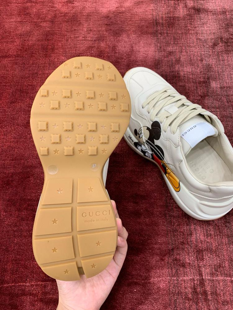 Gucci Rhyton Sneakers GCSW040